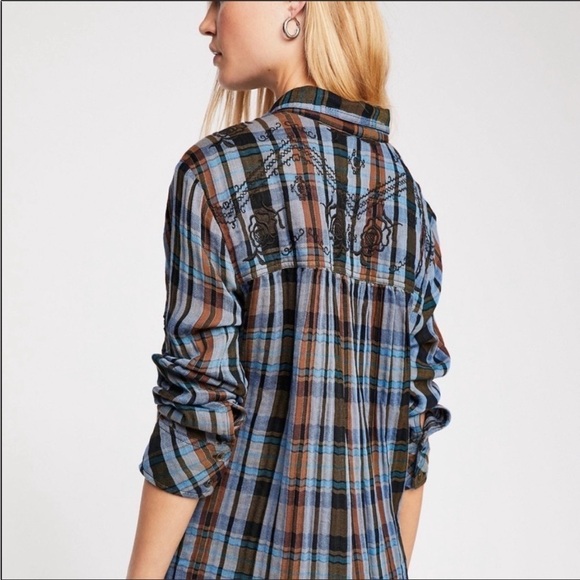 Free People “Magical Plaid" Embroidery Top size Small - Picture 4 of 13